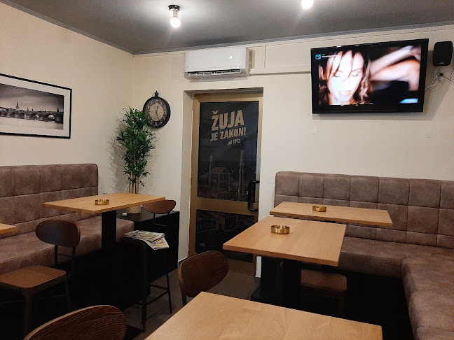 Unutarnji kutak Caffe bar KING